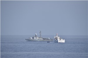 USNS Trenton Conducts Interoperability Exercise with the Tunisian Navy