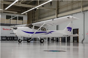 Textron Aviation Announces Order For 10 Cessna Skyhawk Aircraft
