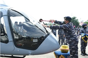 Bell Delivers 2 Bell 505 Helicopters to the Indonesian Navy