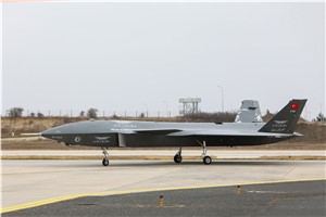 Baykar&#39;s Drone Kizilelma Takes Runway for 1st Time