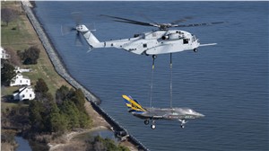 CH-53K lifts F-35C in external load test