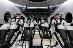 NASA&#39;s SpaceX Crew-5 Splash Down Near Florida Coast, Safe on Earth