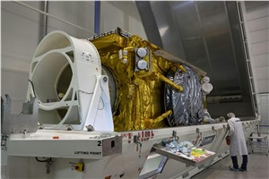 Airbus Eurostar Neo Arabsat BADR-8 Telecoms Satellite Shipped to Launch Site