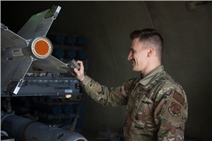 AIM-9M Missiles, $250 M in Additional Security Assistance Headed for Ukraine