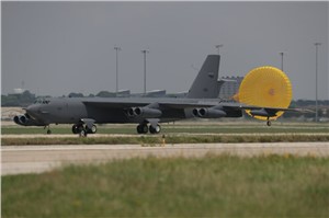 RTX Delivers First B-52 AESA Radar to Boeing