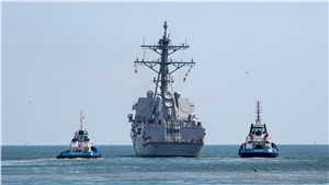 1st Flight III Destroyer Jack H. Lucas (DDG 125) Sails Away From HII&#39;s Ingalls Shipbuilding