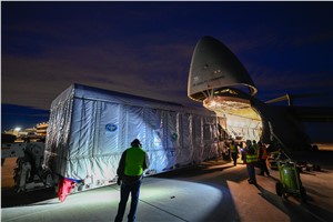 NOAA&#39;s Newest Weather Satellite from LM Arrives in Florida to Begin Launch Preparations