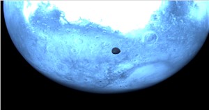 Hera Asteroid Mission Spies Mars&#39;s Deimos Moon