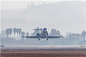 New Super-Midsize Gulfstream G300 Takes Flight