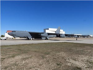 Boeing Delivers B-52 with New Radar to USAF for Testing